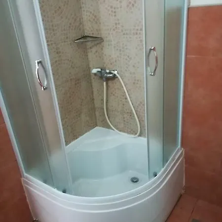 Rusov شقة Pašman